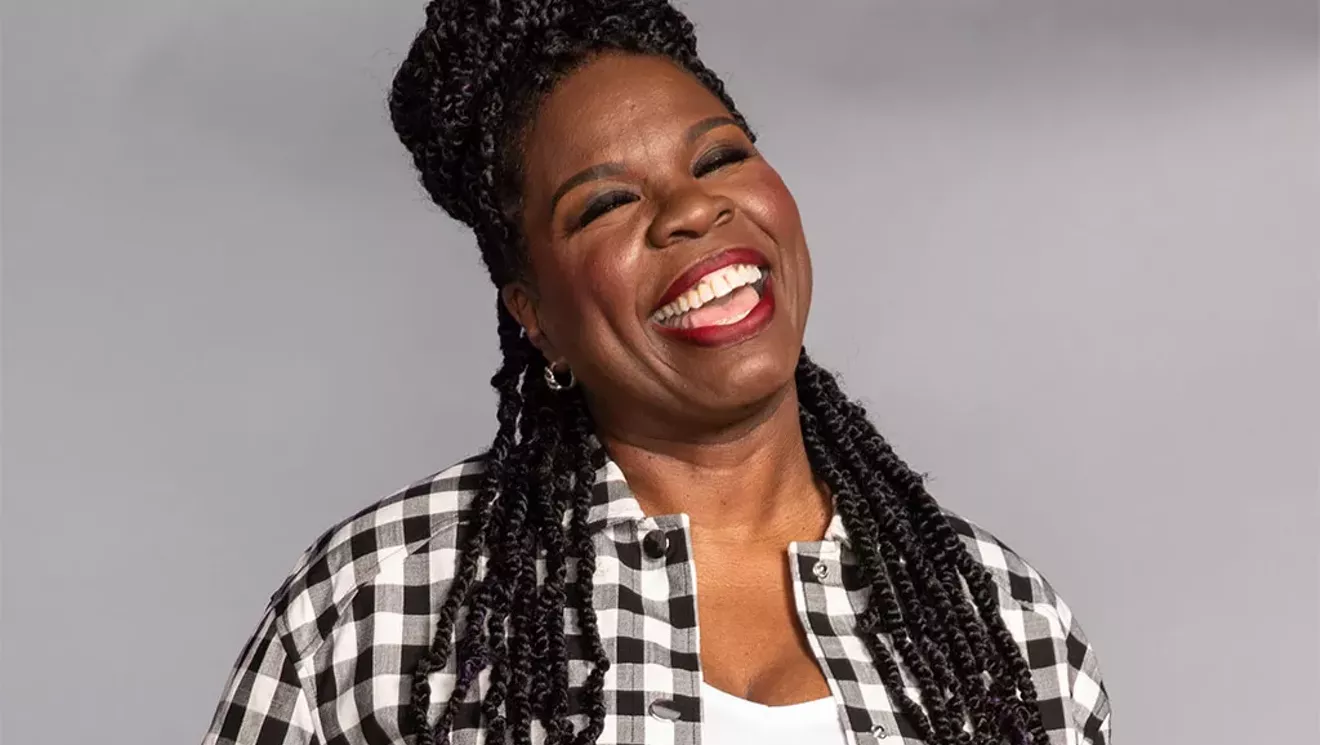 Le comédien Leslie Jones vient au flynn