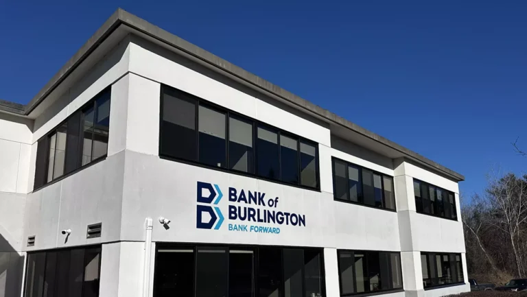 La pratique de soins primaires poursuit la banque locale après la fraude de transfert