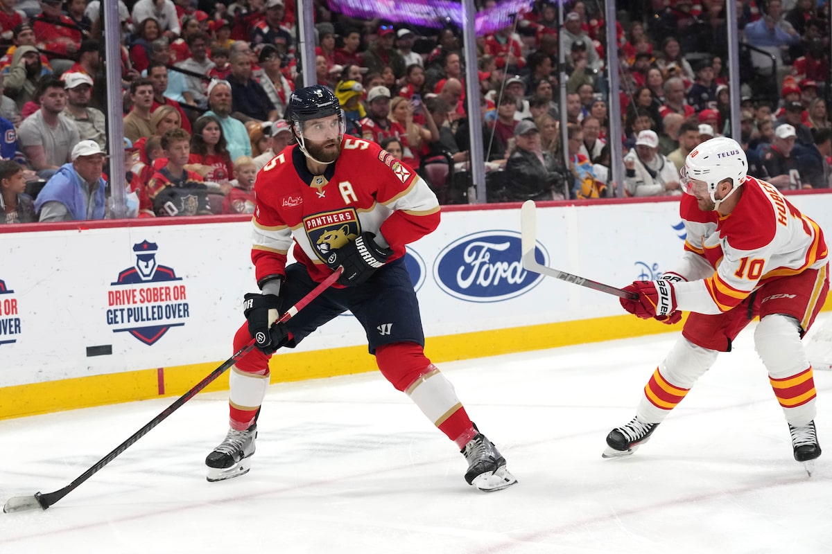 Aaron Ekblad de Panthers a suspendu 20 matchs pour avoir violé la politique de drogue améliorant les performances de la LNH