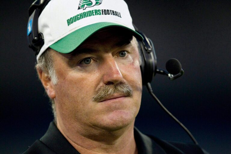 Argos ajoute des entraîneurs vétérans Marshall, frissonne pour compléter le personnel de Dinwiddie