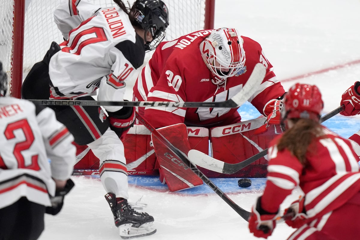 Avec un capitaine et entraîneur canadien, l'Ohio State Buckeyes cherche Frozen Four Repeat pour femmes