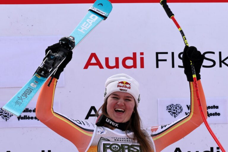 Brignone comble le fossé sur le leader du super-G Gut-Behrami dans la course remportée par Aicher d'Allemagne