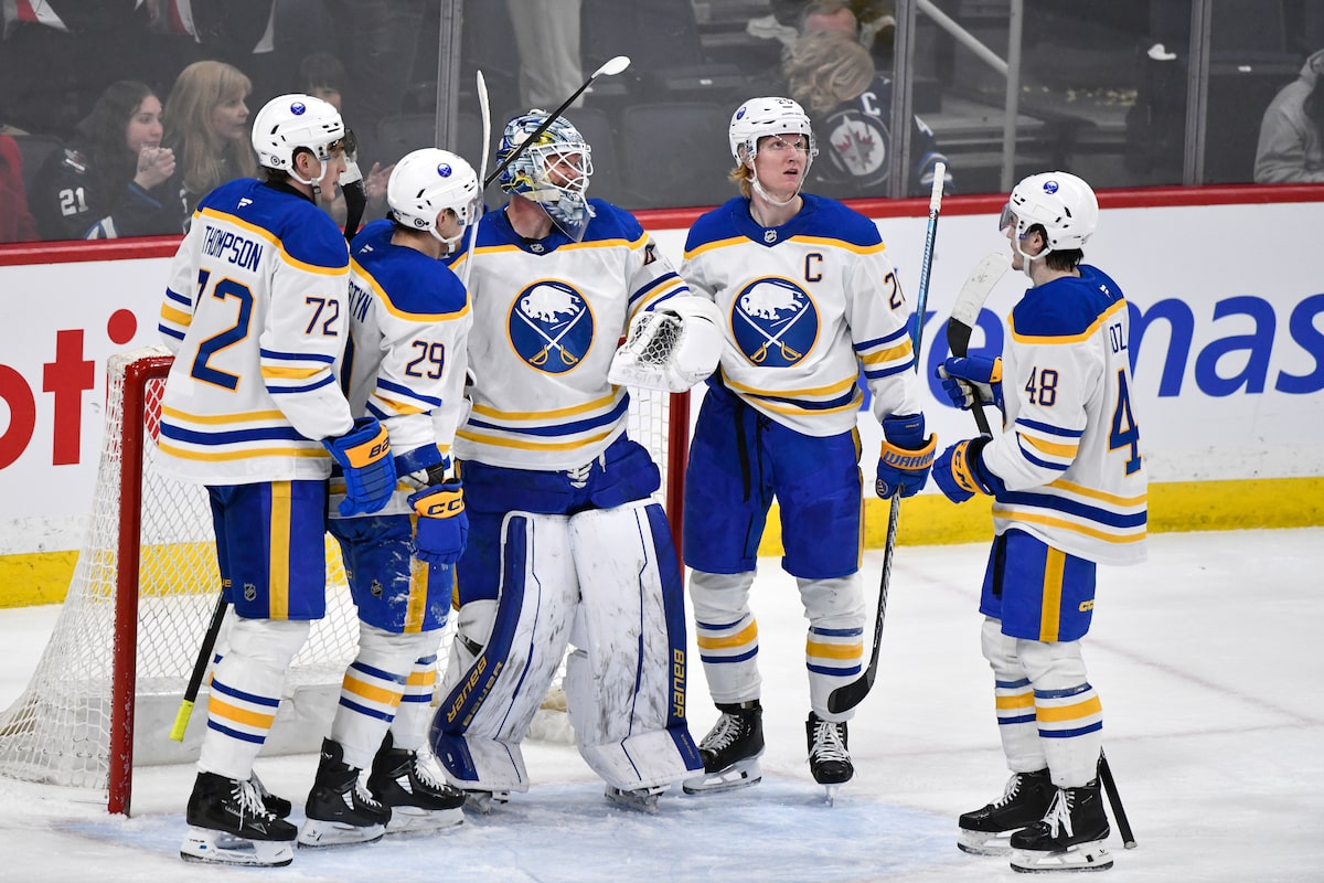 Buffalo sabres vers le bas des jets Winnipeg en 5-3 bouleversés