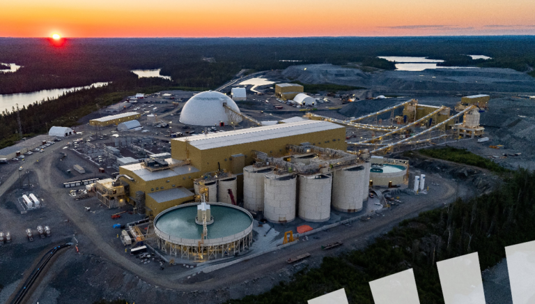 Diesel est sur les sorties à la mine de Côté