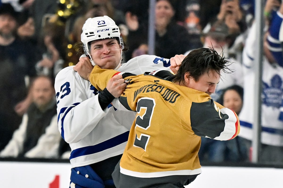 Golden Knights Top Maple Leafs 5-2 pour la troisième victoire consécutive