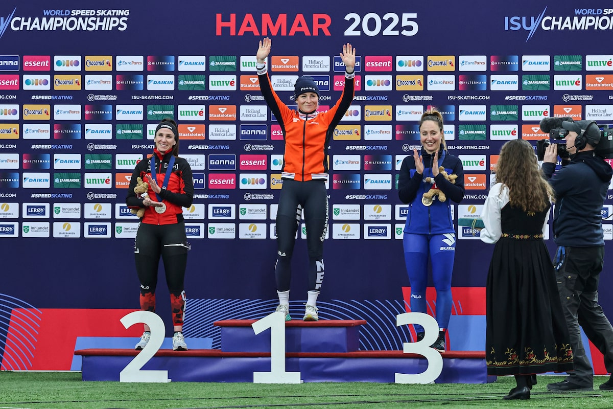 Ivanie Blondin du Canada, Connor Howe Capture Médailles à l'événement mondial de Speed ​​Spekage Distances