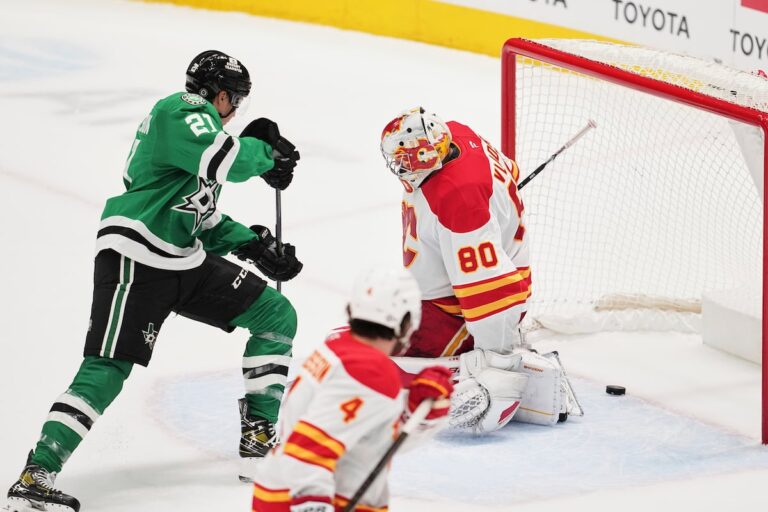Jason Robertson marque deux fois et obtient un vainqueur alors que Stars dépasse les flammes, 3-2