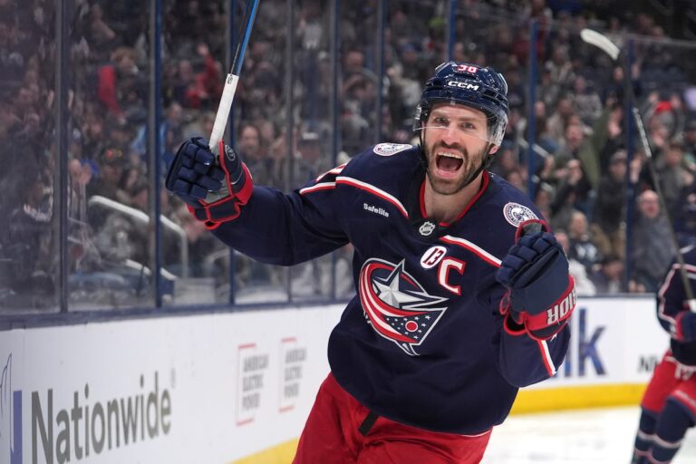 Jenner marque deux fois, Blue Jackets se rassemble pour 7-6 victoire sur Canucks en Shootout