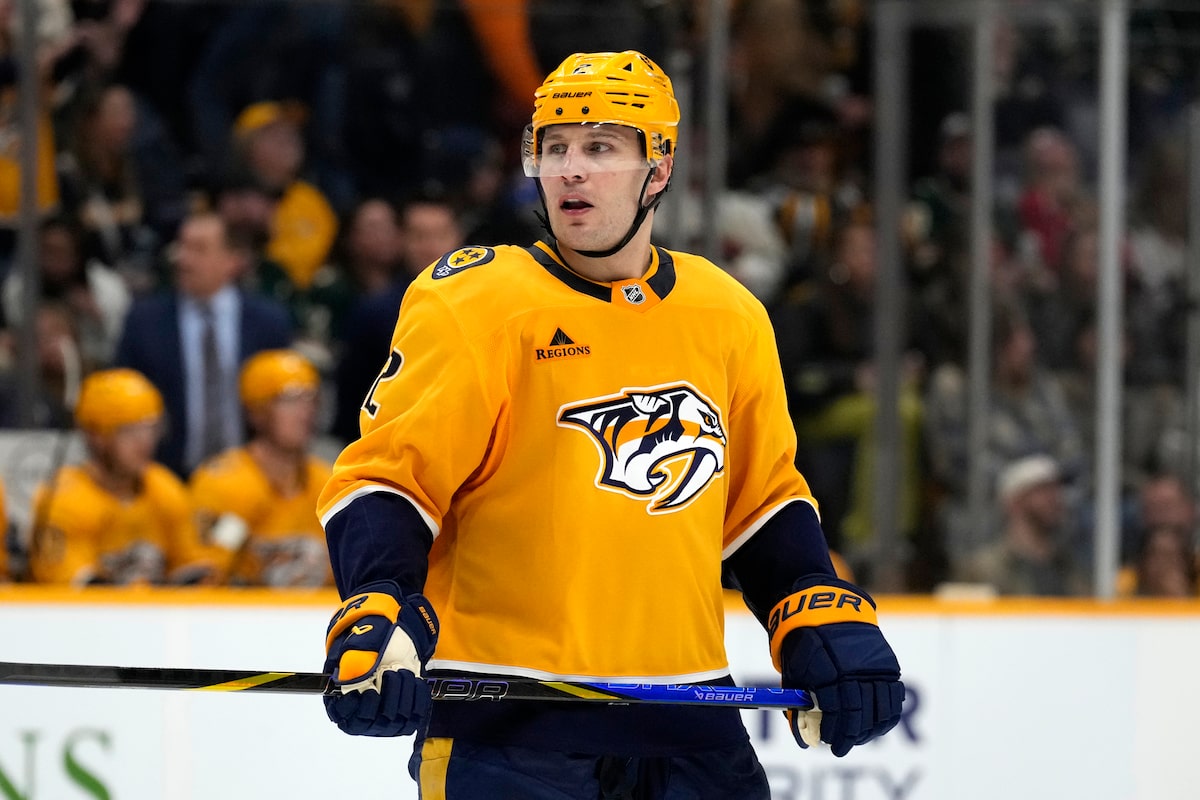 Jets acquiert le défenseur Luke Schenn, l'attaquant Brandon Tanev à la date limite