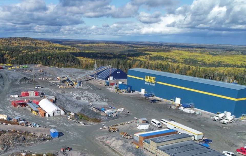La date de redémarrage pour la mine White River reste dans le saut