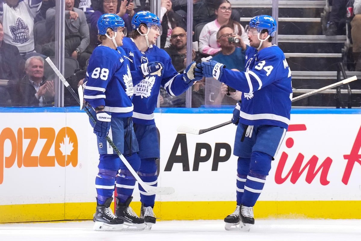 La deuxième ligne des Leafs de Nylander, Tavares et McMann étoilent en 7-2 le battement des Flyers