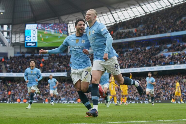 La forêt se rapprochant de la Ligue des champions après une autre victoire, mais en difficulté City tenue par Brighton