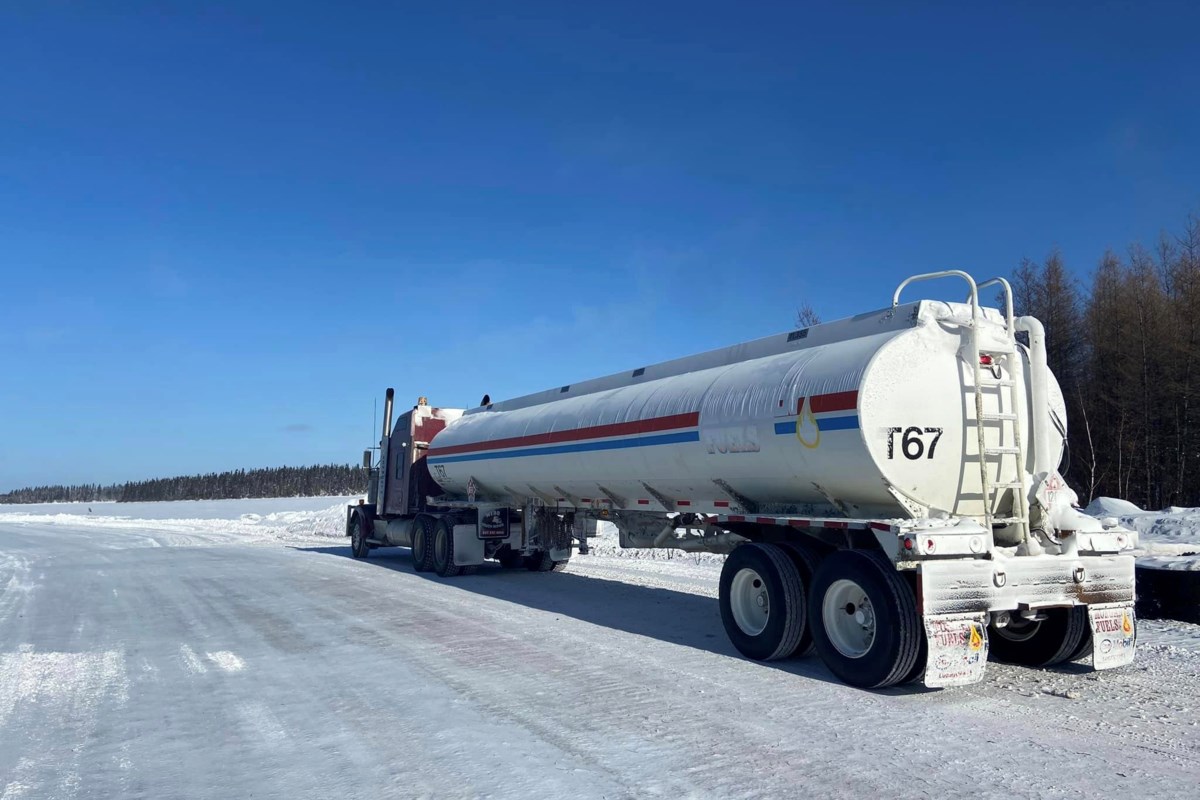 La plupart des routes d'hiver du nord-ouest se sont fermées aux transports