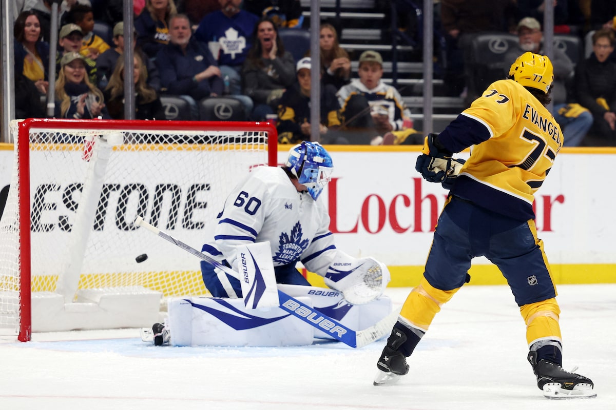 La séquence de victoires de Maple Leafs se termine par une défaite de 5-2 contre les prédateurs