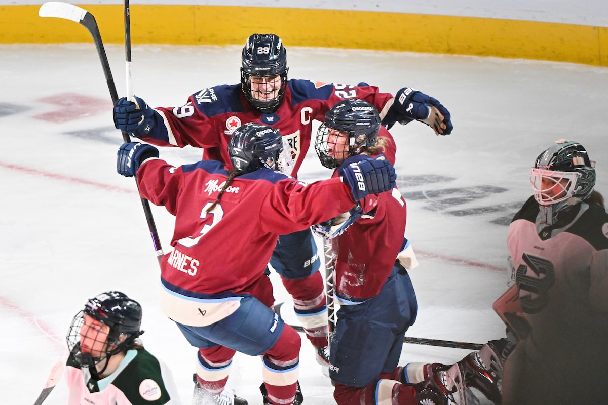 Laura Stacey Nets OT vainqueur pour soulever la victoire de PWHL à la victoire 3-2 sur Fleet