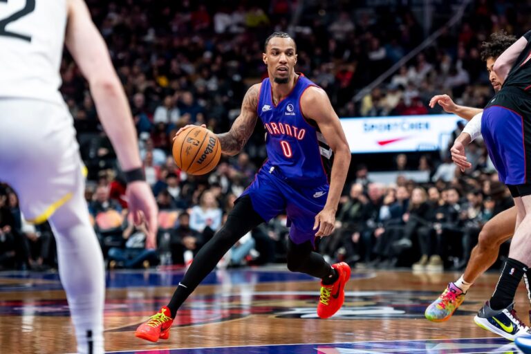 Le Canada Lawson fait commencer la NBA dans la ville natale alors que les Raptors battent le jazz 118-109
