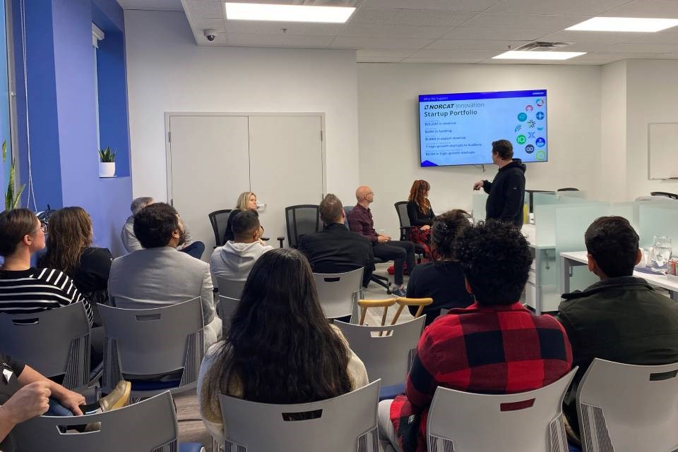Le programme d'incubation d'entreprise déplace les engrenages à Sudbury