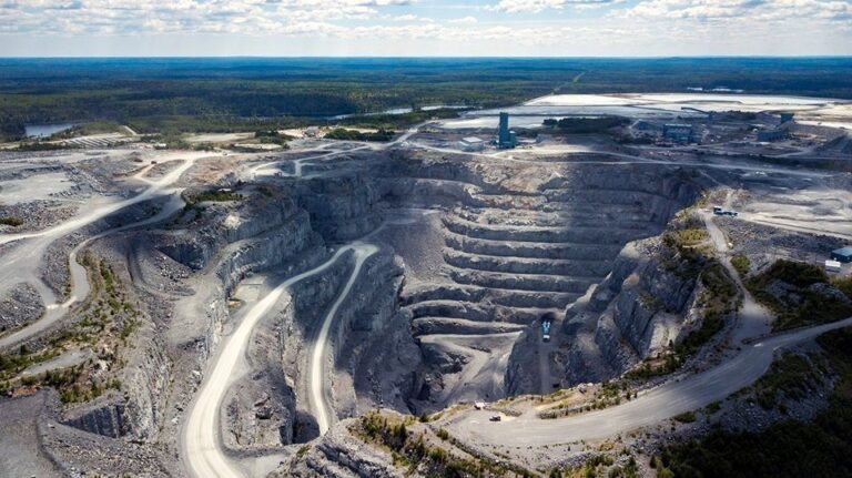 Le propriétaire de la mine de Lac des Iles s'engage à révéler tout plan de fermeture «bien à l'avance»