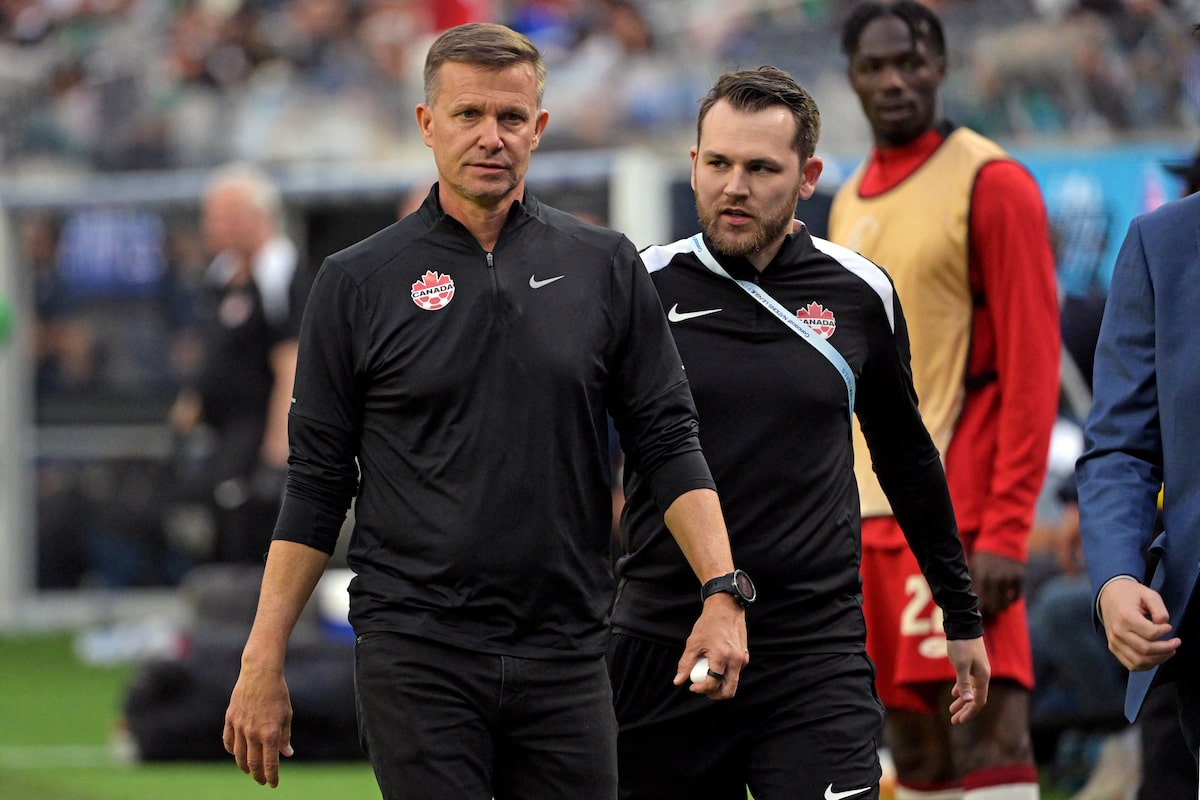 L'entraîneur du Canada, Jesse Marsch, a montré un carton rouge contre les États-Unis, dit qu'il recommencerait