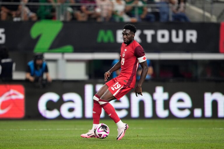L'équipe canadienne de football masculin cherche à présenter la vitesse de classe mondiale, l'athlétisme contre le Mexique