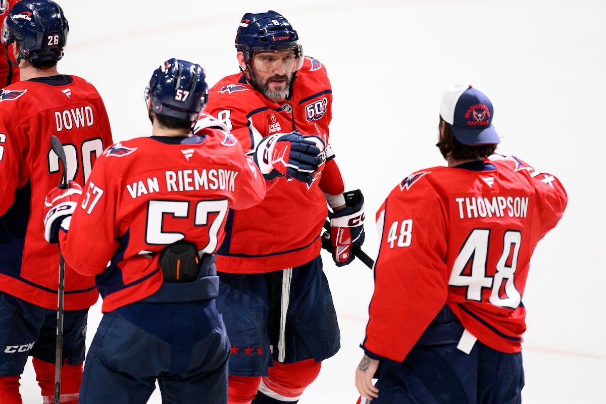 Les Capitals sont la première équipe de la LNH à décrocher une place en séries éliminatoires cette saison après avoir été la dernière à arriver l'année dernière