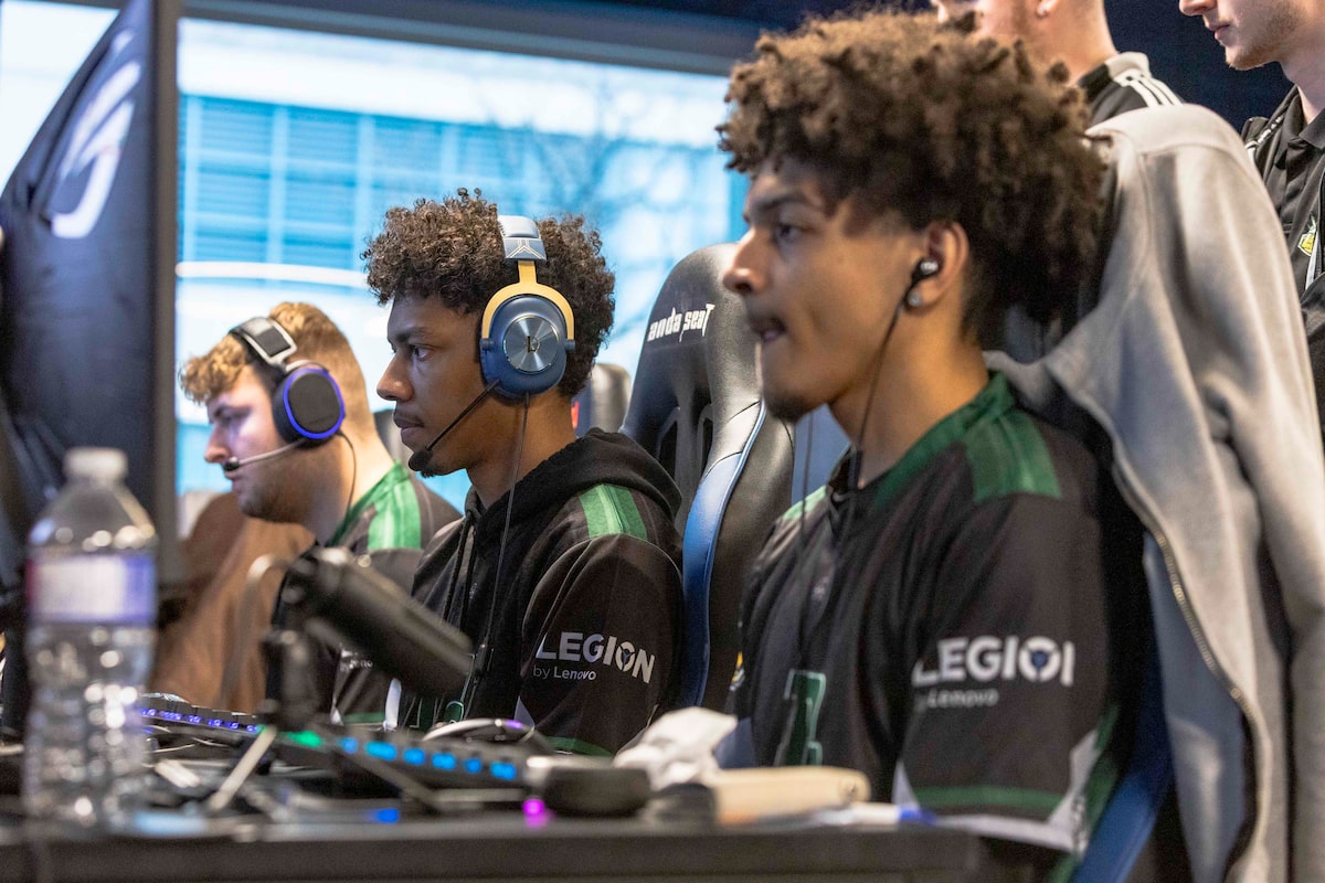 Les ligues majeures se tournent vers l'e-sport pour attirer les fans nouveaux et plus jeunes