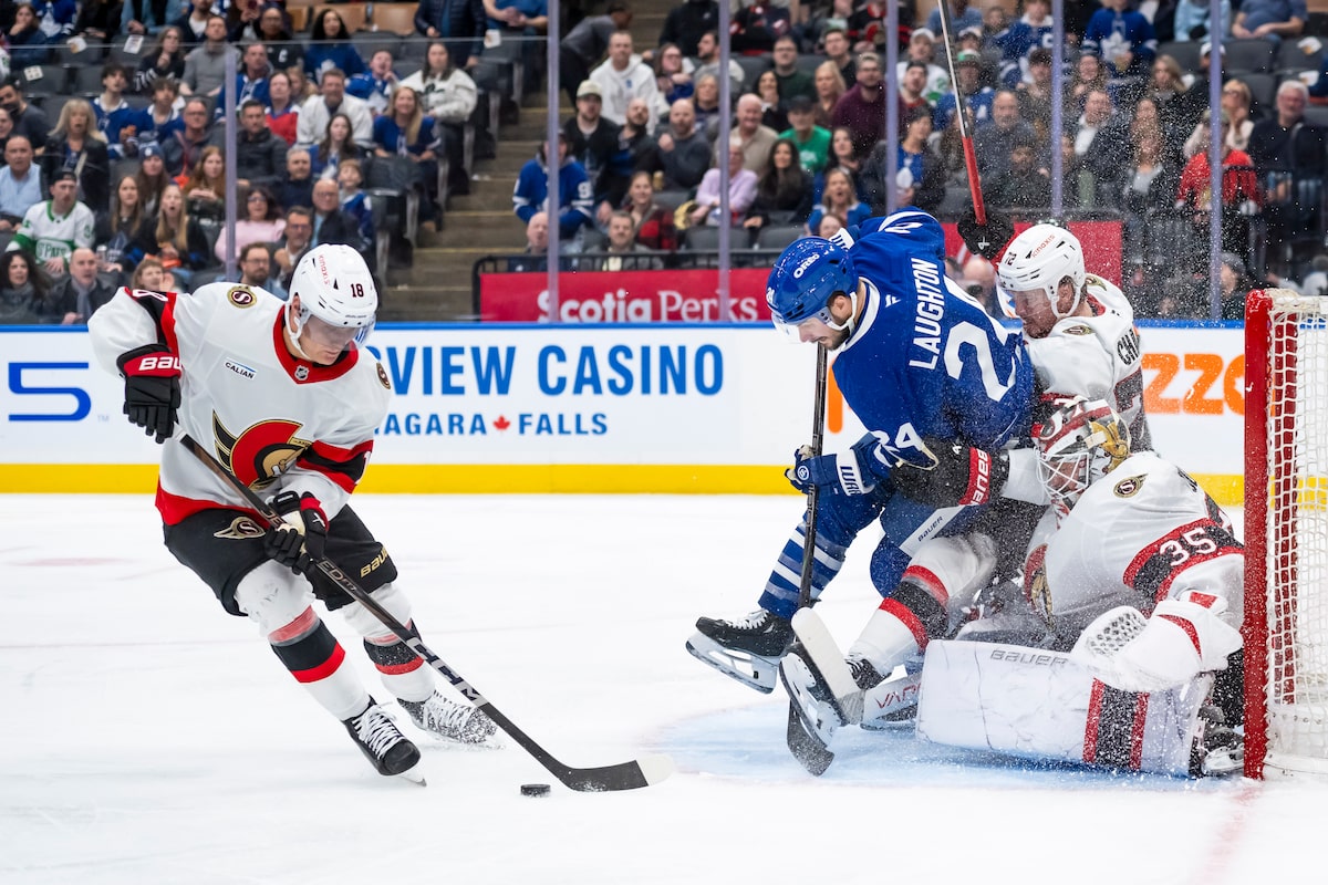 Les sénateurs d'Ottawa Top Toronto Maple Leafs 4-2 en sixième victoire consécutive