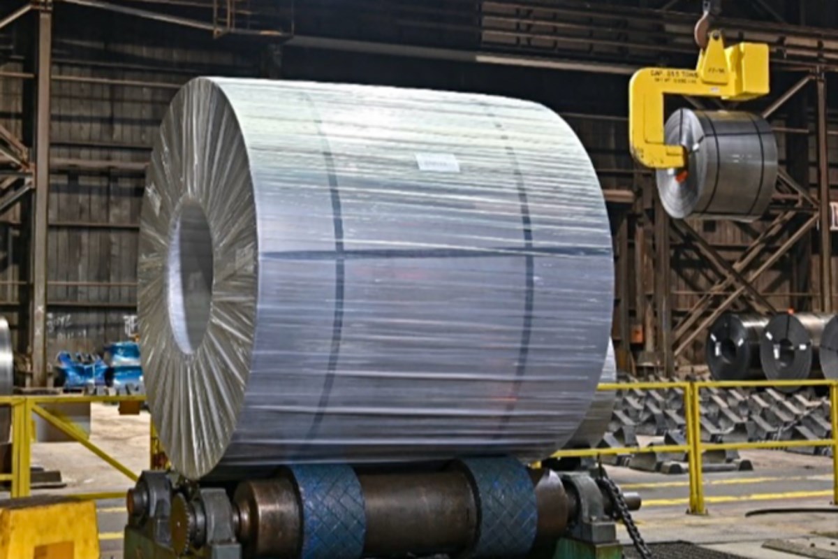 Les superviseurs d'Algoma Steel ont frappé des licenciements temporaires