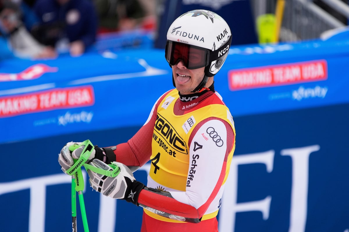 Lukas Ferstein d'Autriche remporte la première course de la Coupe du monde dans la dernière super-g de la saison sur le cours de New Sun Valley