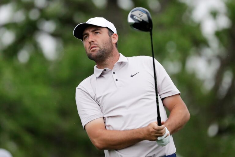 Scottie Scheffler lie le record de 62 pour la tête de l'Open de Houston