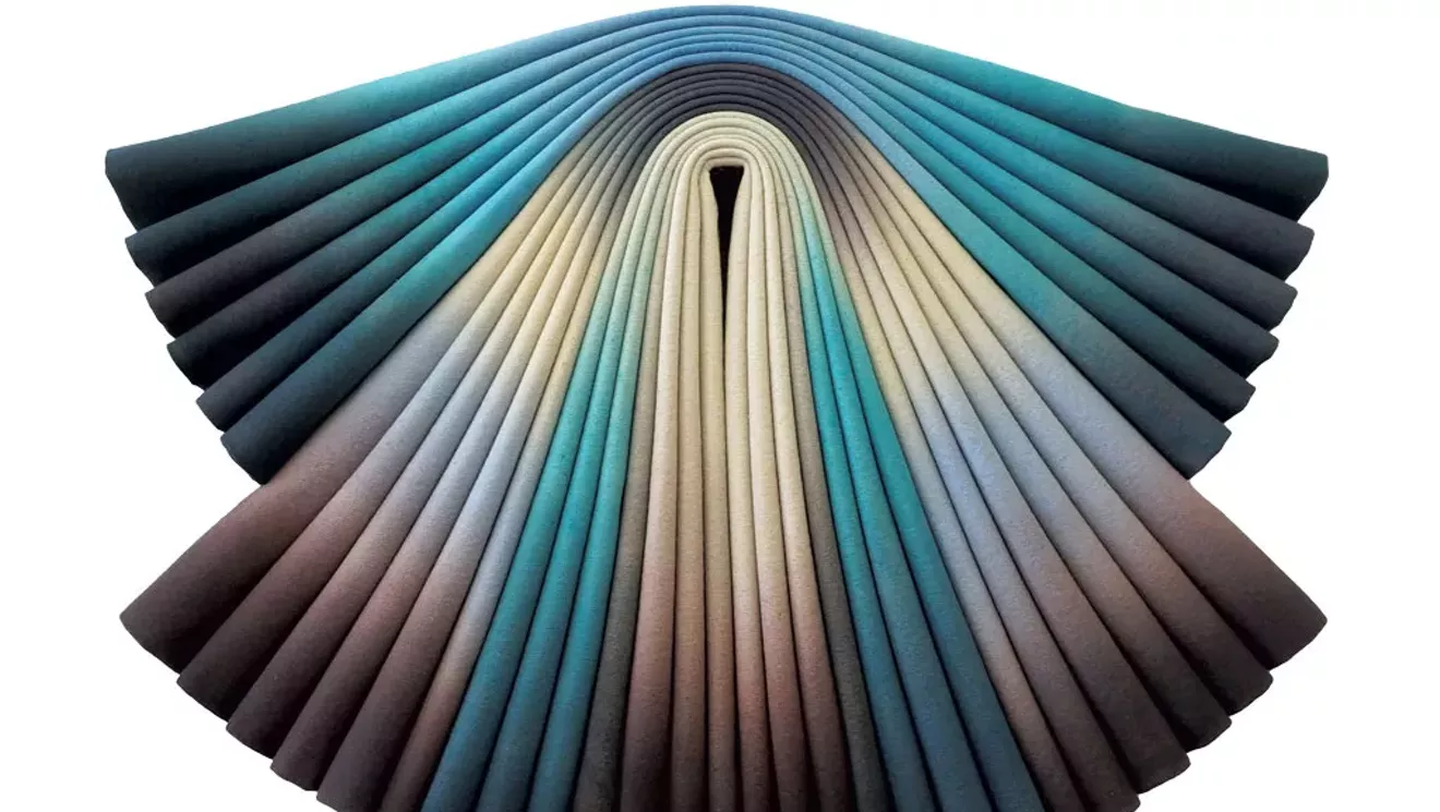 Aller doux: les artistes de fibres présentent des œuvres sculpturales à Waterbury