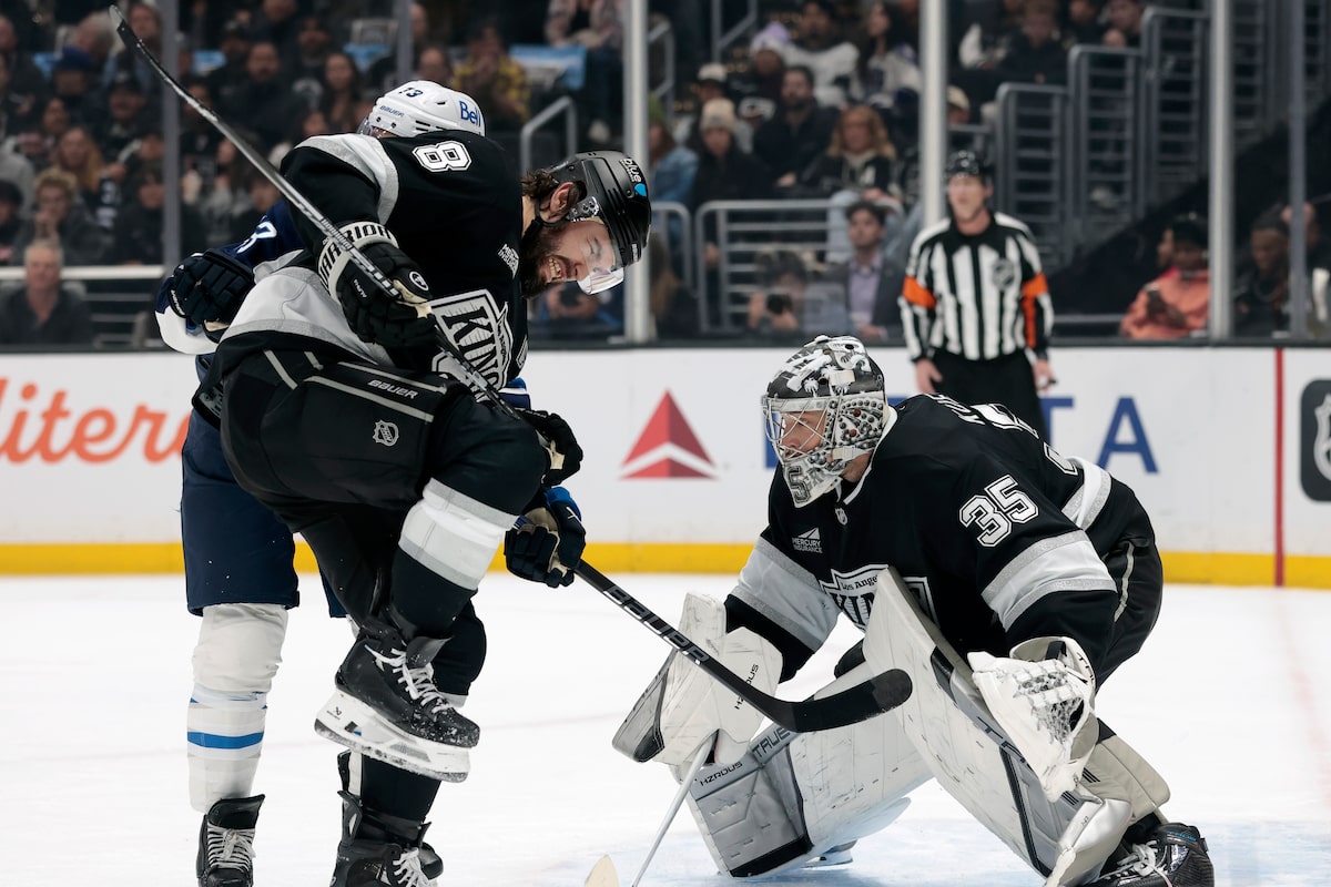 Andréi Kuzmenko Keys La Kings 4-1 victoire sur les jets de Winnipeg de la NHL