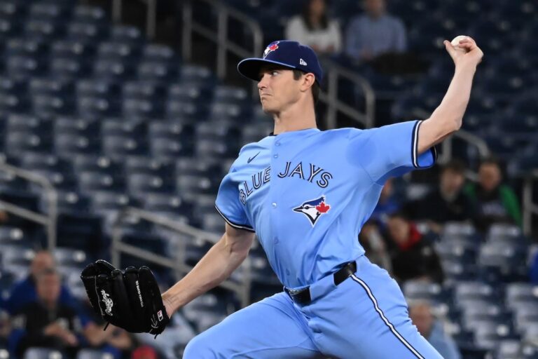 Blue Jays Le gaucher Easton Lucas Savors a remporté son premier départ en ligue majeure