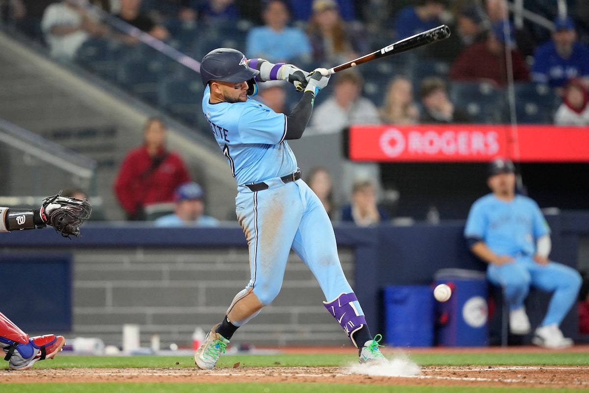 Bo Bichette à deux points Single Blue Jays Past Nationals 5-3