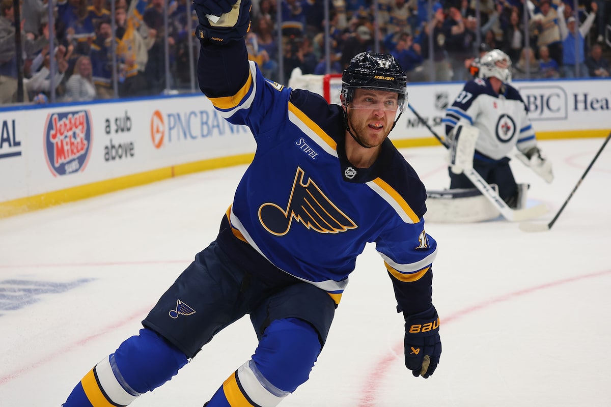 Buchnevich a trois buts et aide alors que Blues Beat Jets 7-2 dans le match 3