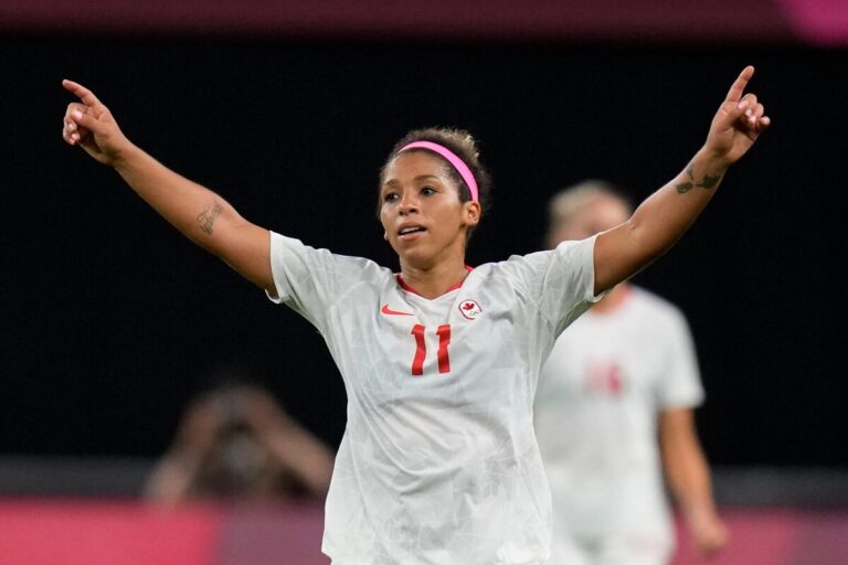 Canada Soccer pour honorer le vétéran Desiree Scott à May Friendly à Winnipeg