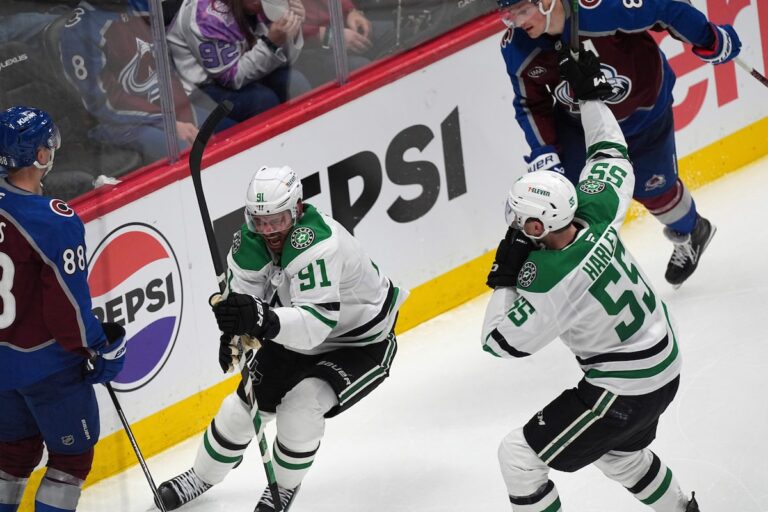 C'est comme les temps anciens pour les stars des vétérans Benn et Seguin qui ont contribué de grands buts
