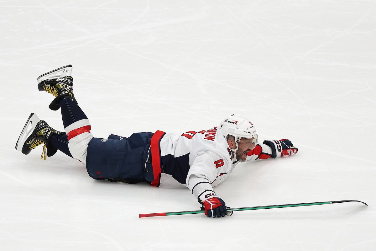 La poursuite de la poursuite d'Ovechkin de la LNH était son temps pour briller, mais la tournée de rédemption de Gretzky