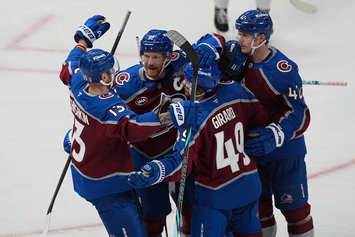 Landeskog marque la série Avalanche, avec une victoire 4-0, les stars du match 4