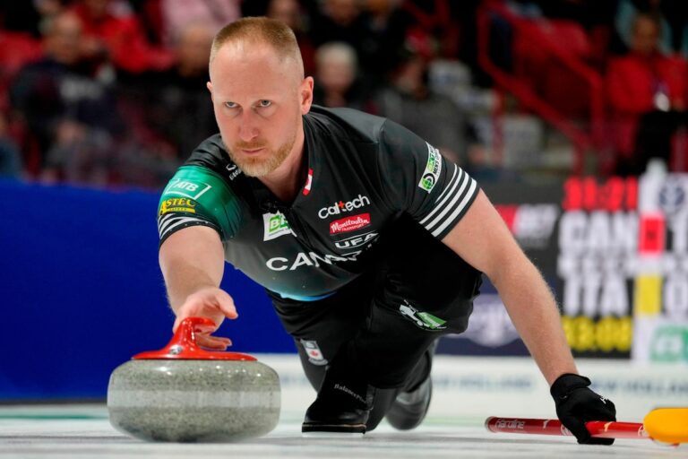 Le Canada Brad Jacobs bat Magnus Ramsfjell 8-3 de la Norvège à World Curling Playdowns