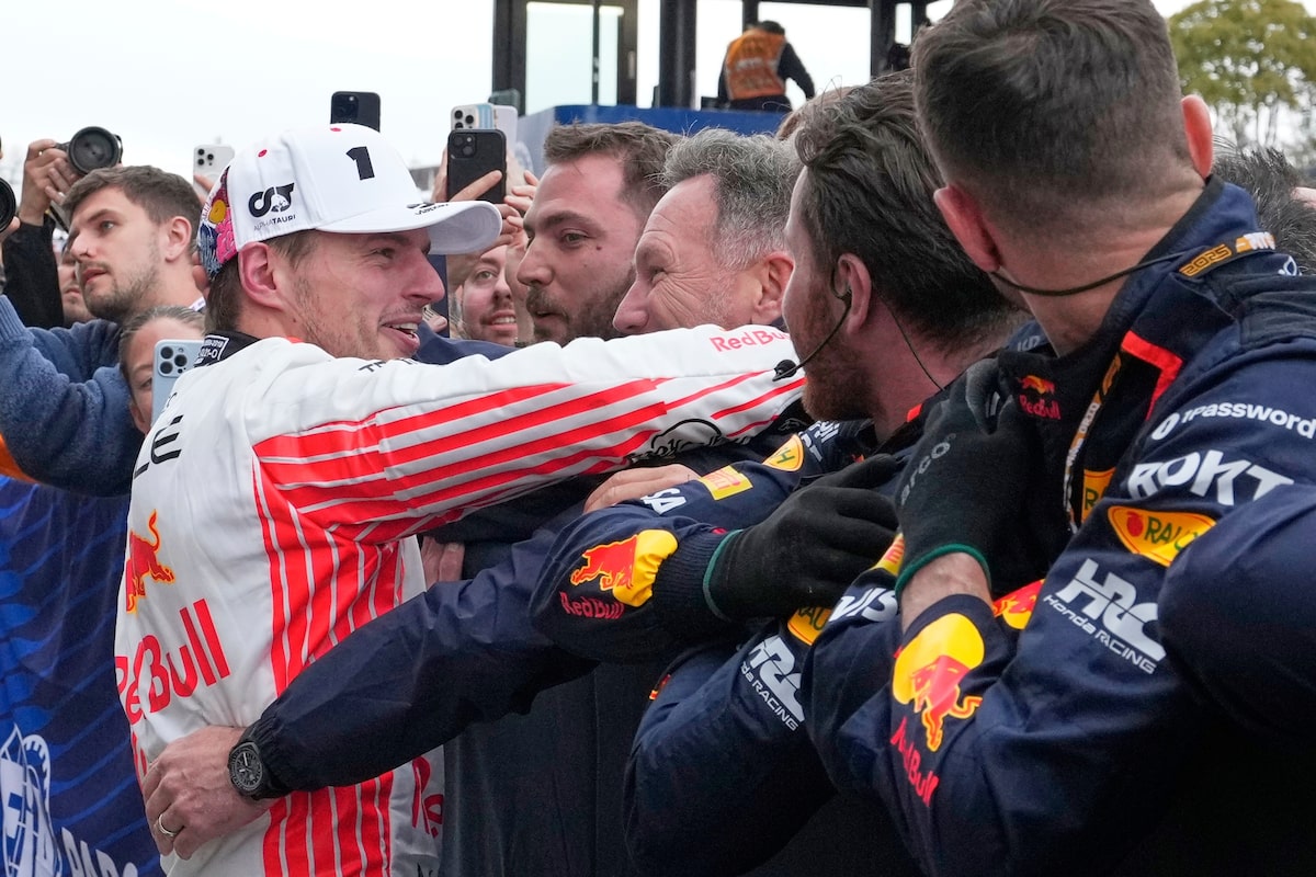 Le Max Verstappen de Red Bull remporte le quatrième Grand Prix japonais droit