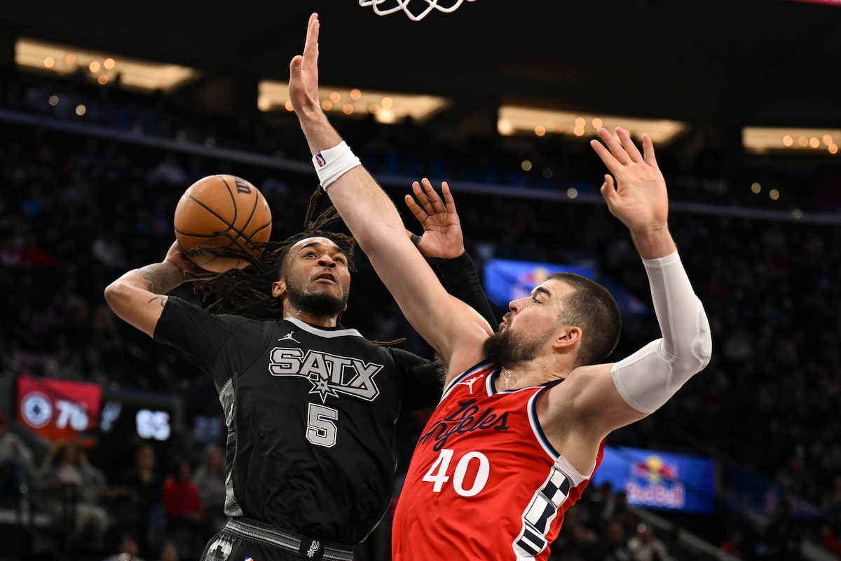 Le château de Spurs remporte la recrue de l'année, rejoignant Wembanyama en tant que vainqueurs consécutifs de San Antonio