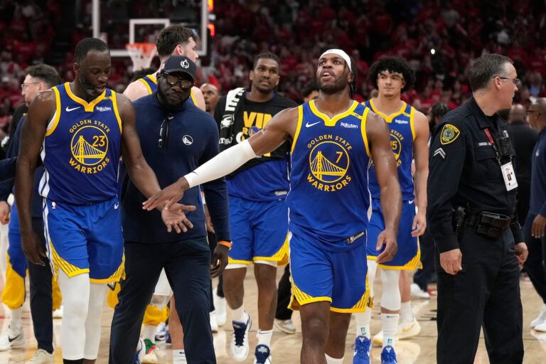 Le dénigrement se réchauffant dans les séries éliminatoires de la NBA alors que la familiarité engendre le mépris dans la série Bucks-Pacers