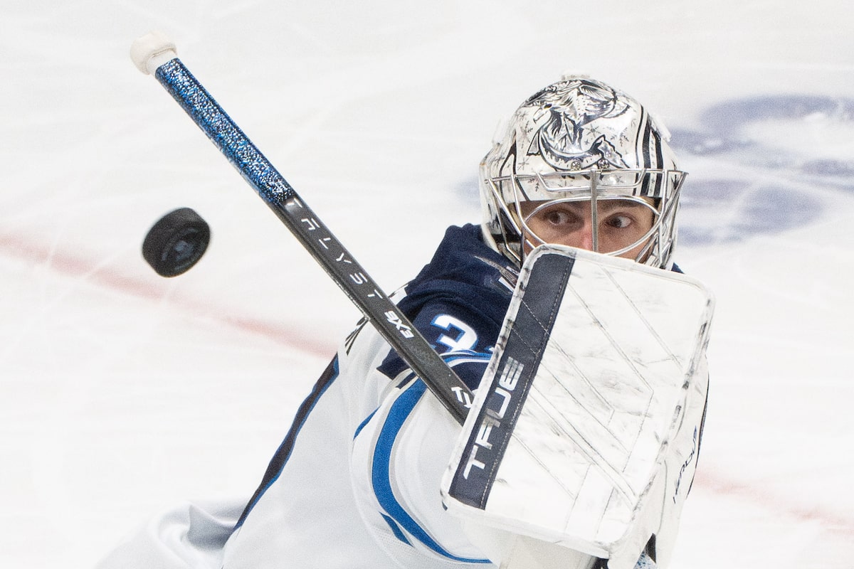 Le gardien des Jets Connor Hellebuyck met en place la saison MVP-Calibre