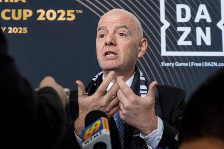 Le président de la FIFA, Infantino, promet que «le monde sera accueilli» alors que les clubs de la Coupe du monde se préparent pour les débuts américains