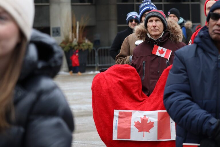 Le tourisme de l'Ontario utilisant l'approche «Arms Open» pour attirer les Américains au milieu de tension politique