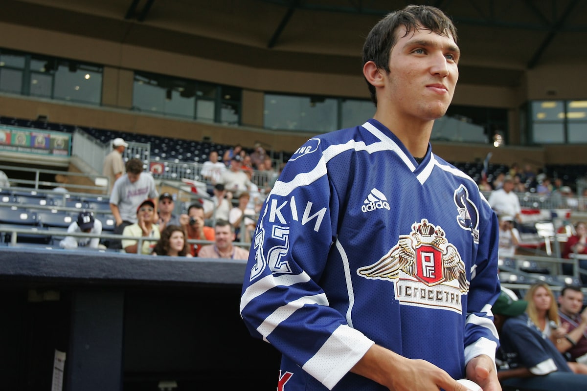 Ovechkin peut surmonter le dossier de Gretzky, mais pas son propre passé ni sa politique