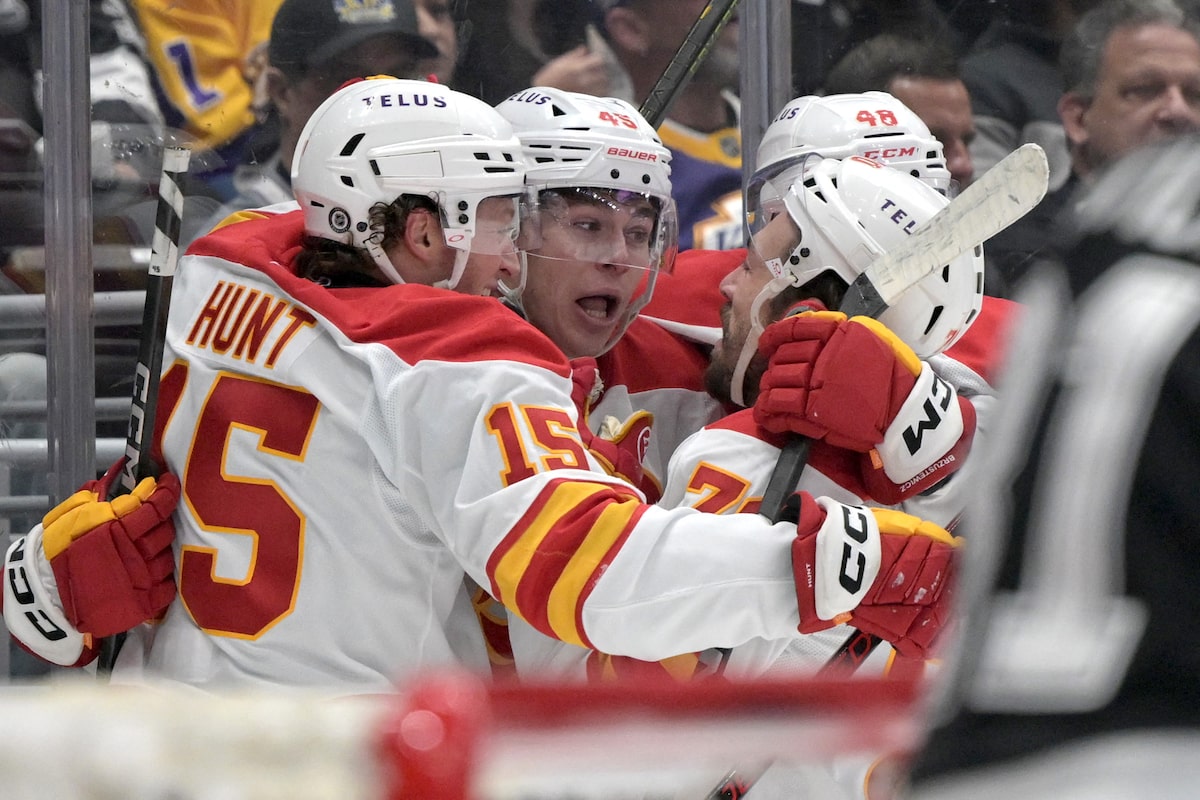 Parekh, Morton Score dans la LNH fait ses débuts, et les Flames ont battu les Kings 5-1 des éliminatoires 5-1