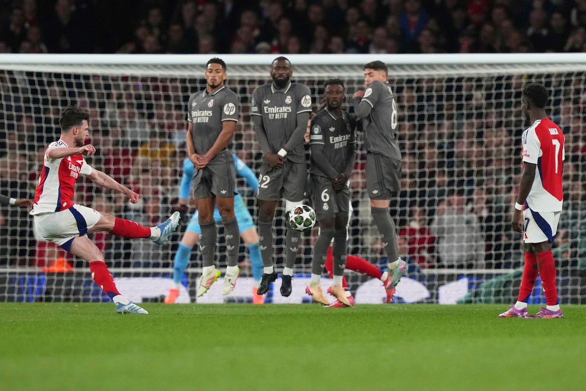 Rice se recroqueville à la maison deux coups francs alors qu'Arsenal prend un avantage au premier pas sur le Real Madrid