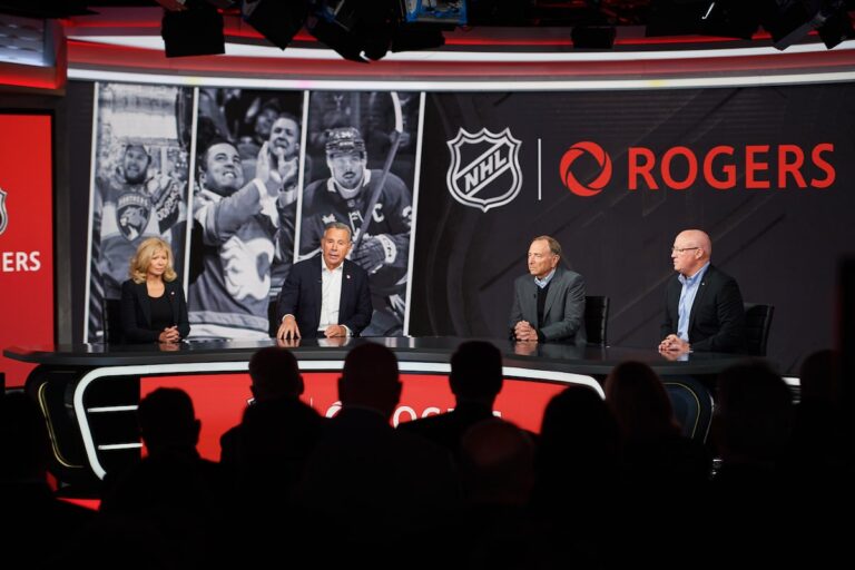 Rogers fait un pari de 11 milliards de dollars sur le hockey qui revient au centre culturel du Canada